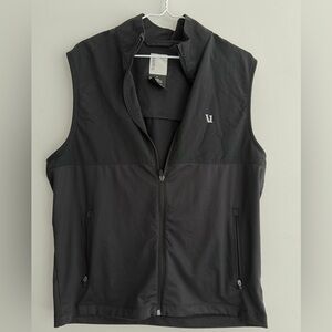 Vuori Sunday Element Vest men’s size medium full zip black vest
